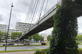 Kolejna kładka do likwidacji w Warszawie. W jej miejscu powstanie przejście naziemne