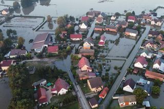 Powódź w Lubuskiem. Ulice Osiecznicy w powiecie krośnieńskim są pod wodą