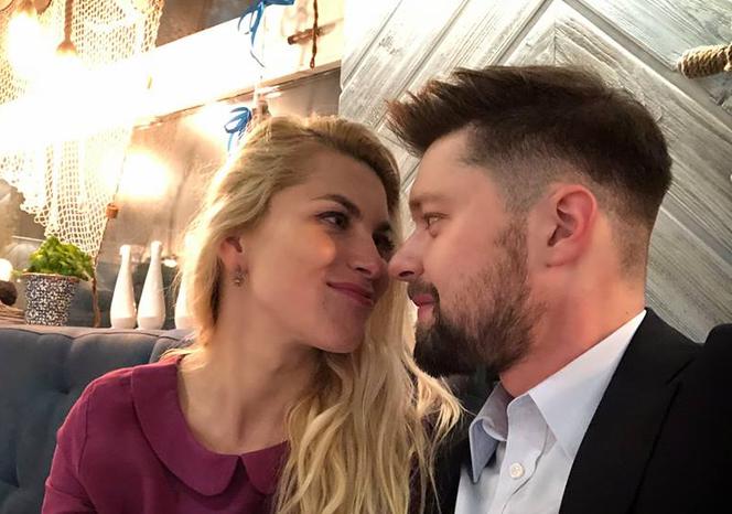 Remigiusz Mróz i Katarzyna Bonda są parą. Tajemnica rozwiązana. To zdjęcie wyjaśnia wszystko