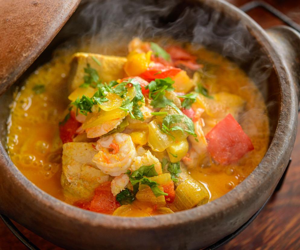 Ryba w brzoskwiniach - doskonała i na ciepło, i na zimno