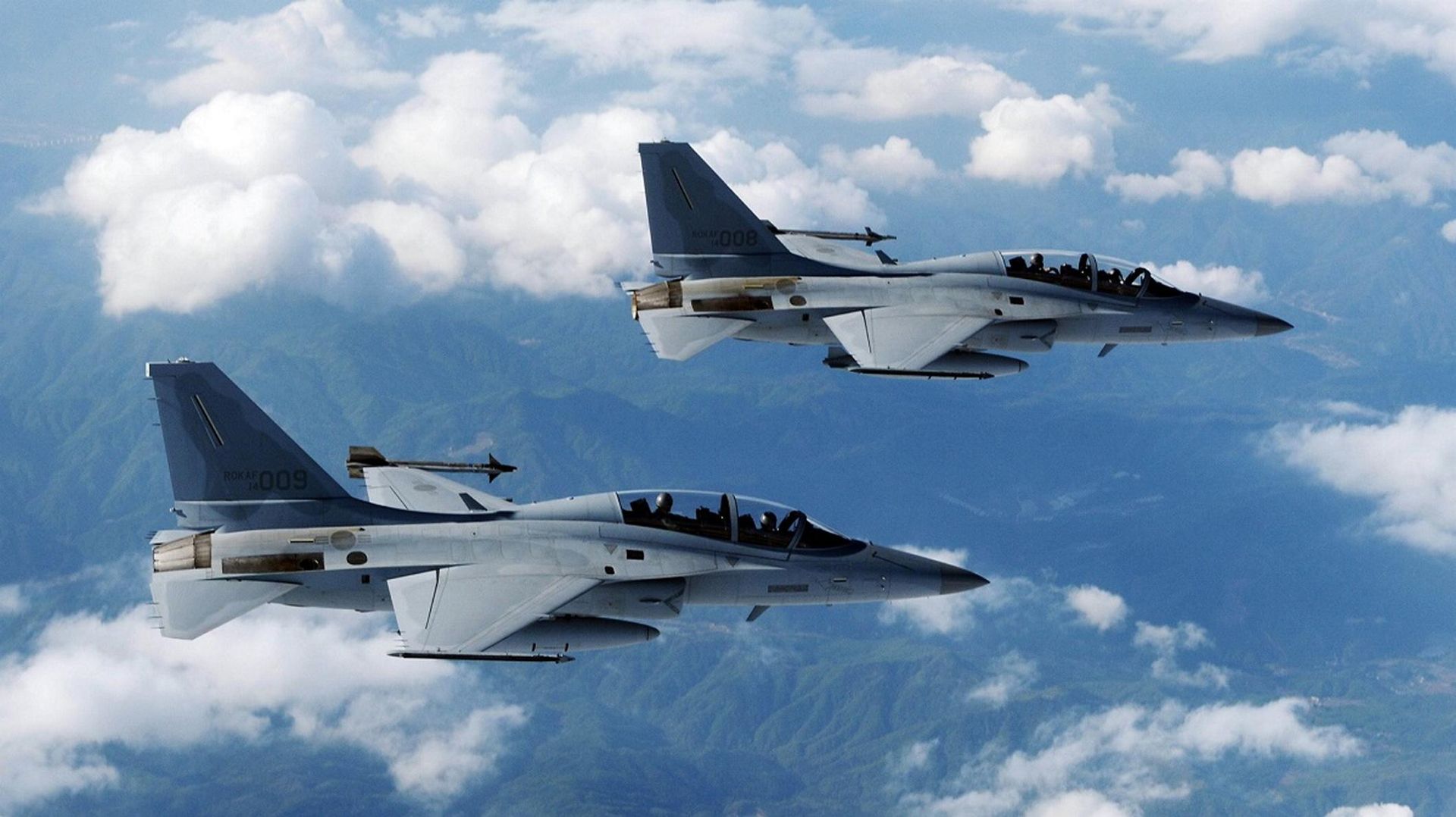 FA-50 i pociski Taurus