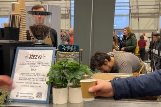 Festiwal Kawy, Herbaty i Słodyczy w Lublinie. Oto jak przyrządza się kawę po tatarsku. To wymaga czasu i wyczucia