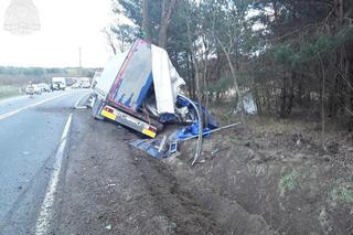 Śmiertelny wypadek pod Piotrkowem Trybunalskim. Kierowca hyundaia zderzył się z tirem
