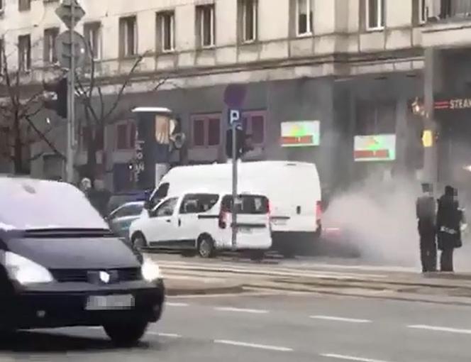 Pożar auta w Śródmieściu 