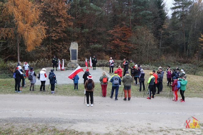 Poszli dla Niepodległej. W Krasnobrodzie odbył się IV. Rajd Nordic Walking