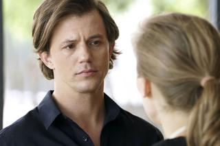 Barwy szczęścia odc. 2153. Tadeusz (Jakub Mróz), Renata (Anna Mrozowska)