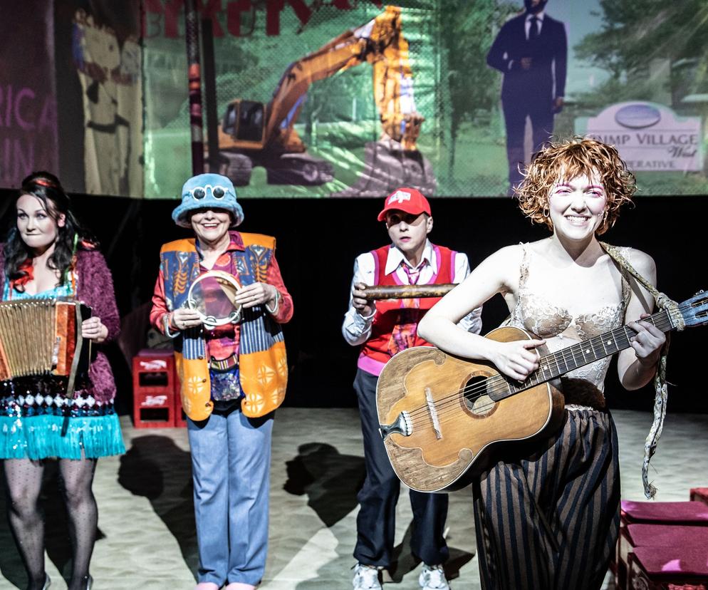 „Wszyscy jesteśmy dziwni” z Teatru Nowego im. Dejmka z Łodzi