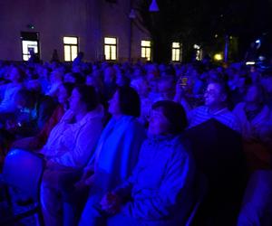 Deszczowy koncert Karoliny Trybały na Lubliner Festival 2024