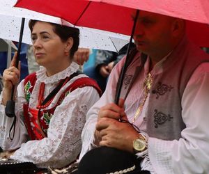Odpust w Gietrzwałdzie. Do słynącej z Objawień Maryjnych miejscowości przyjechały tłumy