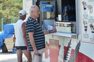 Niesiołowski pokazał klatę w Mielnie 