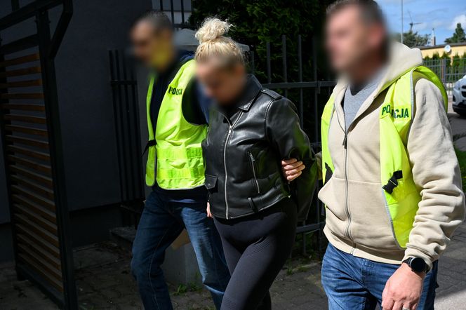 2,5 letnia dziewczynka zmarła w wyniku poparzeń i skrajnego odwodnienia. Rodzice zastępczy usłyszeli zarzuty