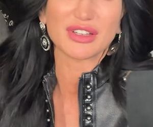 Tak fani powitali Justynę Steczkowską na lotnisku. Były łzy i tulenie. Byłaś najlepsza!