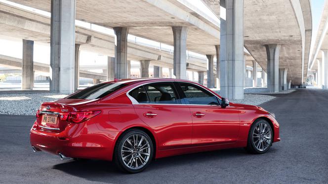 Infiniti Q50 V6 twin-turbo