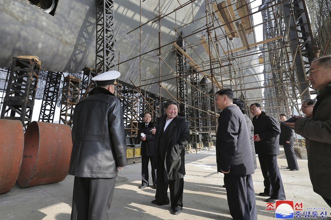 Kim Dzong Un szykuje broń na USA! "Ogromna łódź"