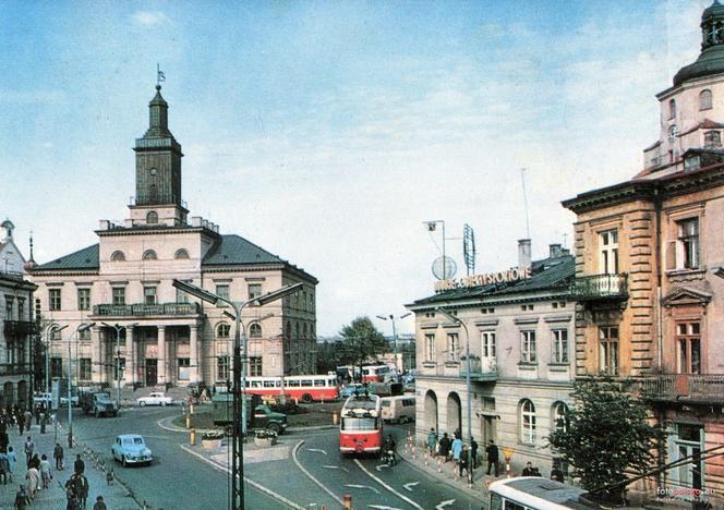 Te autobusy kursowały po ulicach Lublina w XX wieku! ZOBACZ archiwalne zdjęcia