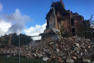 Ruszyła rozbiórka ruiny przy ulicy Duńskiej w Szczecinie