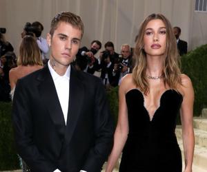 Justin Bieber zdradził Hailey!? Internauci wskazują z kim!