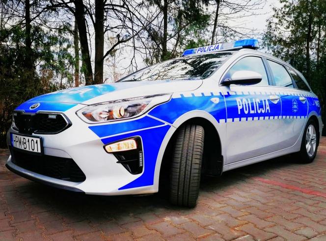 Nowy radiowóz w Komendzie Powiatowej Policji w Hajnówce [ZDJĘCIA]