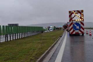 Koszmarny wypadek na A1 między Nowymi Marzami i Grudziądzem. Dwie osoby ranne! [ZDJĘCIA]