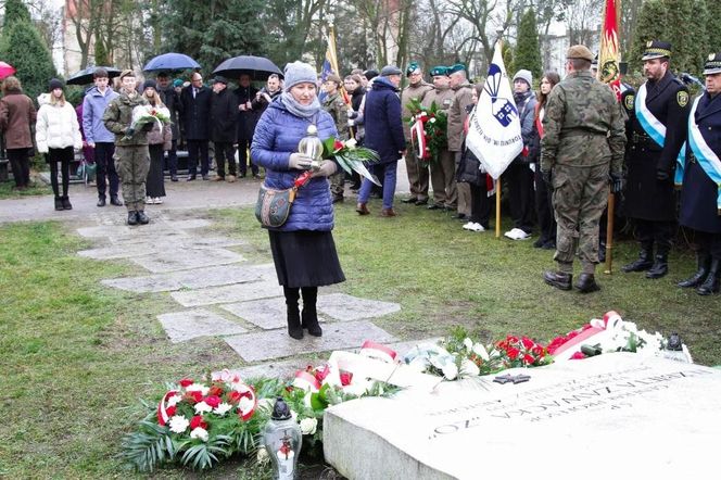 Toruń uczcił pamięć gen. Elżbiety Zawackiej