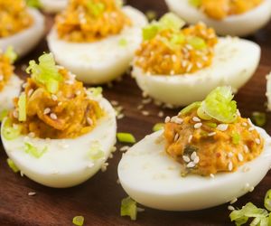 Jajka faszerowane - 28 przepisów na faszerowane jaja