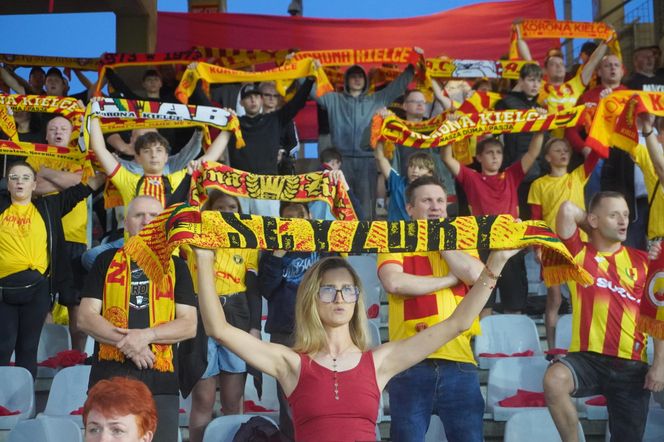 Kibice na meczu Korona Kielce - Legia Warszawa