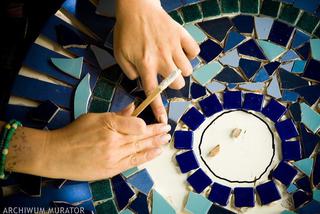 Jak zrobić stolik z mozaiką