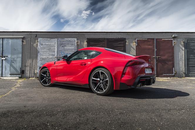 Toyota GR Supra 3.0 R6 Turbo 8AT