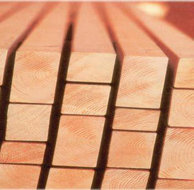 Najlepszy materiał na więźbę dachową: drewno cztreostronnie strugane