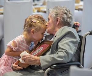 Piękny jubileusz pani Heleny! Mieszkanka powiatu świeckiego skończyła 100 lata! [ZDJĘCIA]