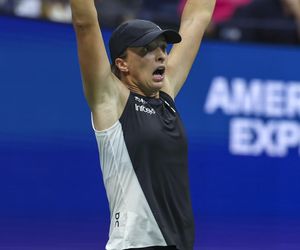 Iga Świątek w 1/8 finału US Open. Trudny mecz i awans Polki po zaciętej walce z Kalinską