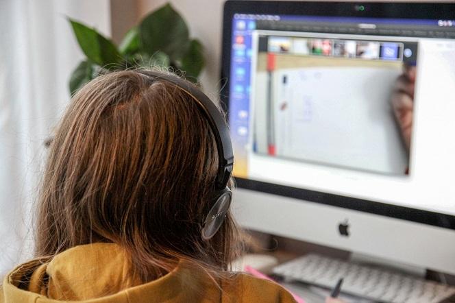 Nauczanie zdalne będzie przedłużone?! Premier o powrocie uczniów do szkół po feriach