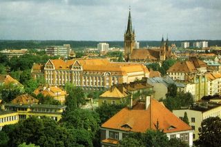 To jeden z najpiękniejszych budynków w Olsztynie. Dawniej pomieszczenia zajmowało m.in. Gestapo