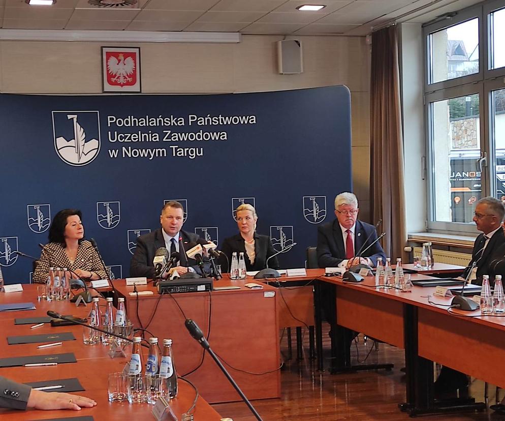 Minister Przemysław Czarnek odwiedził Podhalańską Państwową Uczelnię Zawodową 