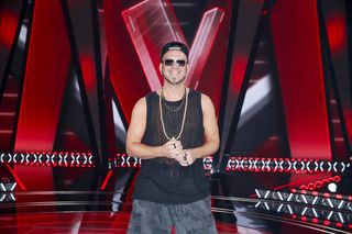 Nie do wiary, jak Tomson wygląda bez czapki! Bez nakrycia głowy niemalże nigdy nie wychodzi z domu