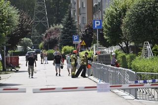 Mieszkańcy Ząbek wracają do swoich mieszkań po najpotrzebniejsze rzeczy