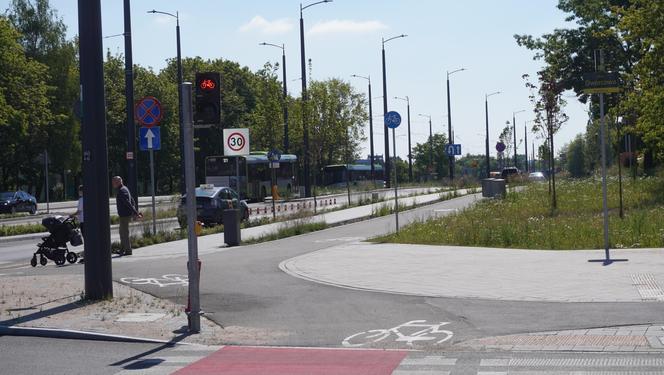 To najdłuższa linia autobusowa w Olsztynie. Zatrzymuje się aż na 34 przystankach! [ZDJĘCIA]