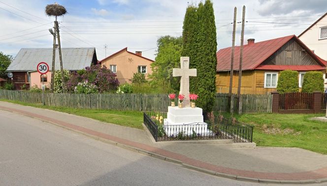 Huta Różaniecka - tę wieś na Podkarpaciu założyli osadnicy Mazurscy. Początkowo składała się ona z sześciu przysiółków 