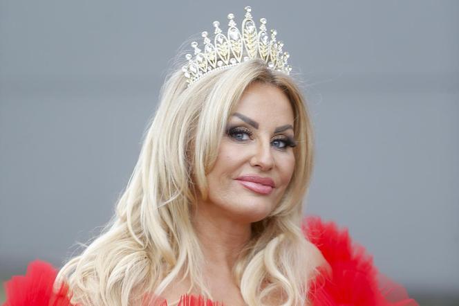 Taniec z Gwiazdami. Jak ubiera się Dagmara Kaźmierska? Sportowy styl i elegancja. Zobacz stylizacje Królowej życia 