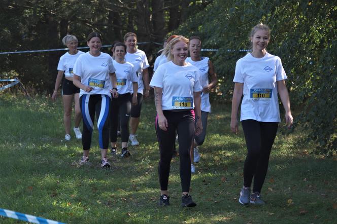 Jump and Run 2023 w Bydgoszczy. Bieg z dmuchanymi przeszkodami przyciągnął tłumy