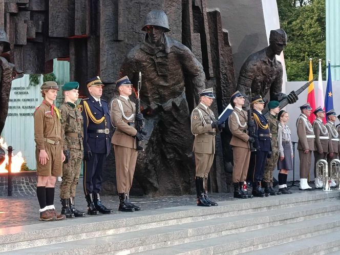 81. rocznica Powstania Warszawskiego. Uroczystość na pl. Krasińskich (31.07.2025)