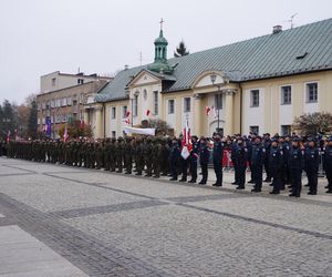 Tak białostoczanie uczcili Narodowe Święto Niepodległości 2024 w Białymstoku [ZDJĘCIA]