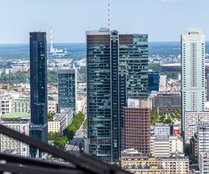 Skyliner. Widok na Warszawę