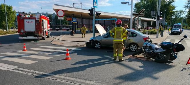 Wypadek policjanta w Piekarach Śląskich. Jechał motocyklem