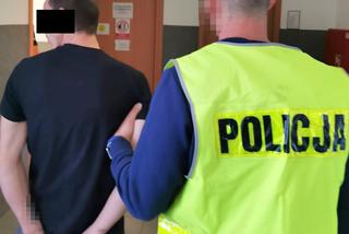 Wbił zęby w ciało policjanta! 27-latek zwariował?!