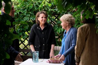 M jak miłość odc. 1889. Marysia (Małgorzata Pieńkowska), Agnes (Amanda Mincewicz), Barbara (Teresa Lipowska)