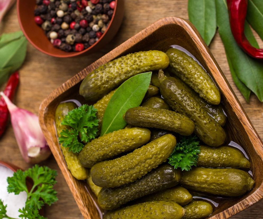 Surówka z ogórków konserwowych do obiadu