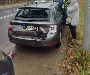 Jeep z impetem wjechał w skodę. 8-latka potrącona na pasach