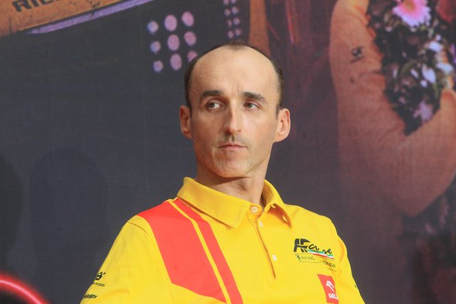 Robert Kubica wicemistrzem świata! Historyczny sukces Ferrari w WEC