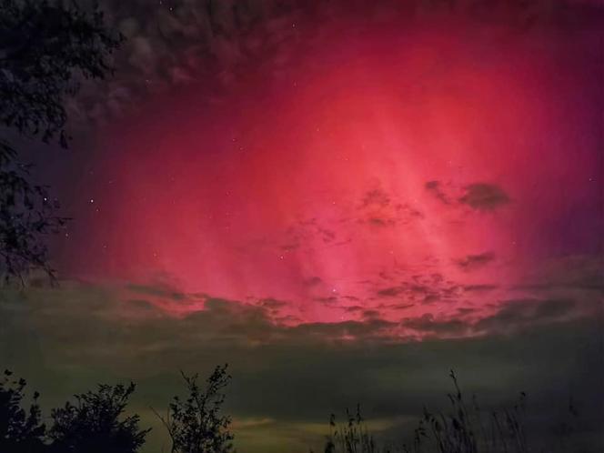 Zorza Polarna nad województwem śląskim. Piękne zdjęcia GALERIA